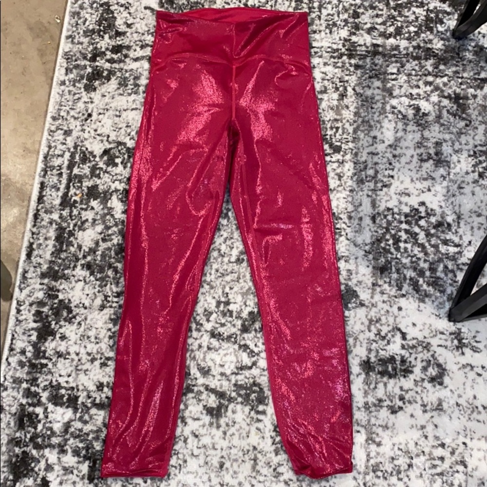 🪐 NWOT Joy Lab hot pink shiny workout leggings